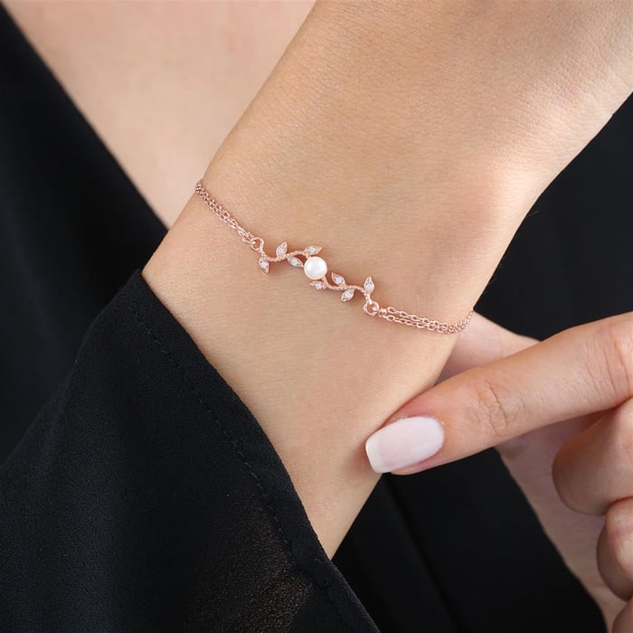 Pearl Spring Flowers Bracelet In Rose Gold