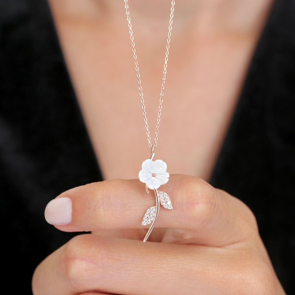 Blooming Grace Pendant in Rose Gold