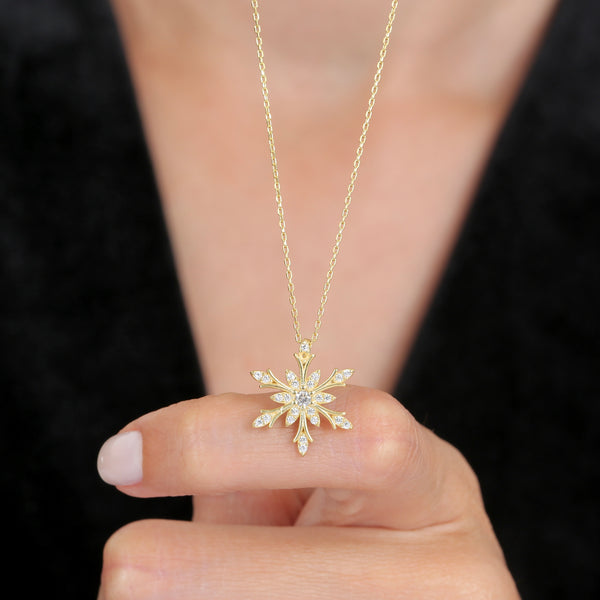Celestial Bloom Necklace In Gold
