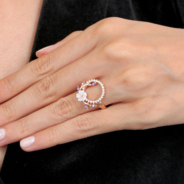 Garden Whisper Ring In Rose Gold