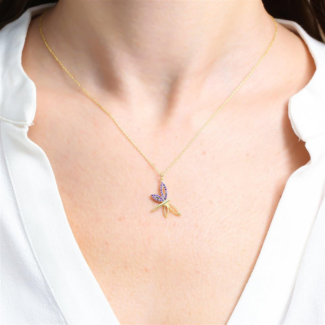 Amethyst Dragonfly Necklace In Gold