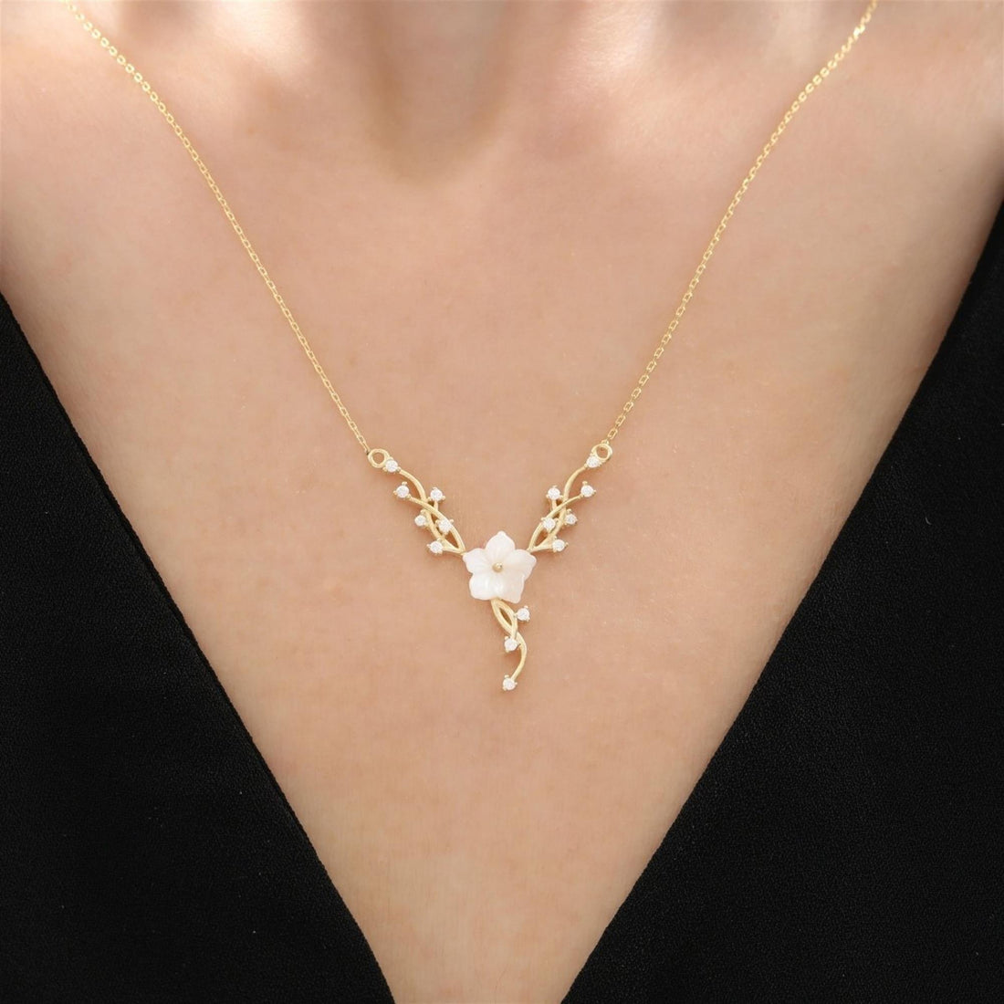 Magnolia and Ivy Flower Necklace In Gold